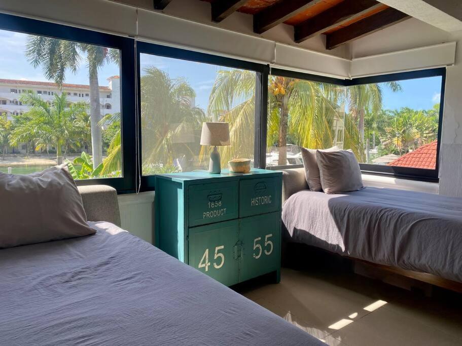 Charming Lagoon Front Villa By Casa Paraiso Канкун Экстерьер фото